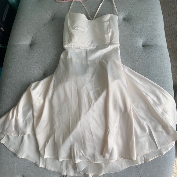 Windsor Sonya Satin Dress - Picture 3 of 5